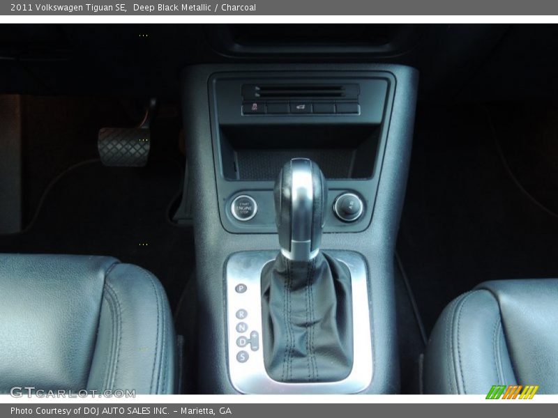 Deep Black Metallic / Charcoal 2011 Volkswagen Tiguan SE