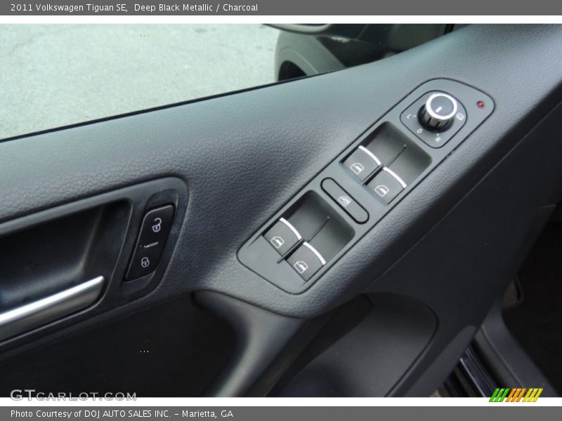 Deep Black Metallic / Charcoal 2011 Volkswagen Tiguan SE