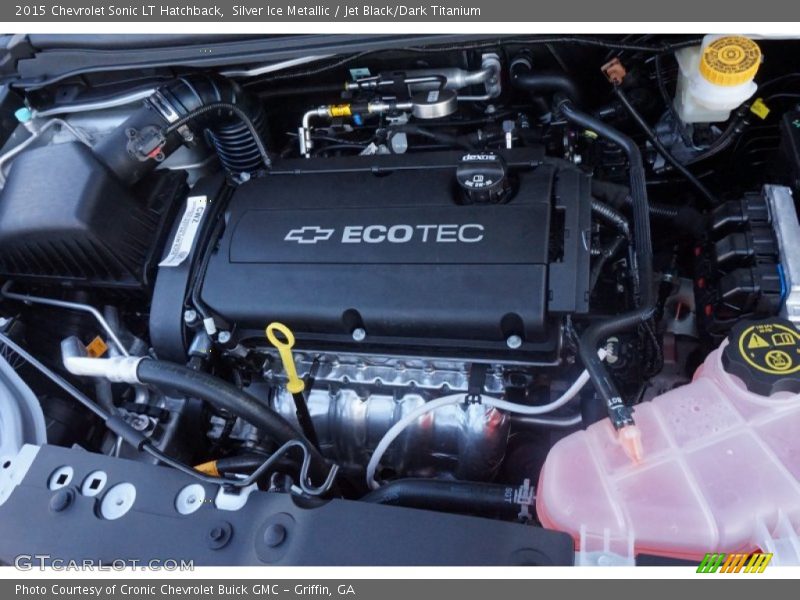 Silver Ice Metallic / Jet Black/Dark Titanium 2015 Chevrolet Sonic LT Hatchback