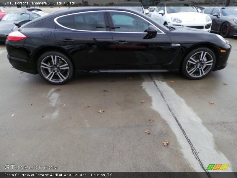 Black / Black 2013 Porsche Panamera S