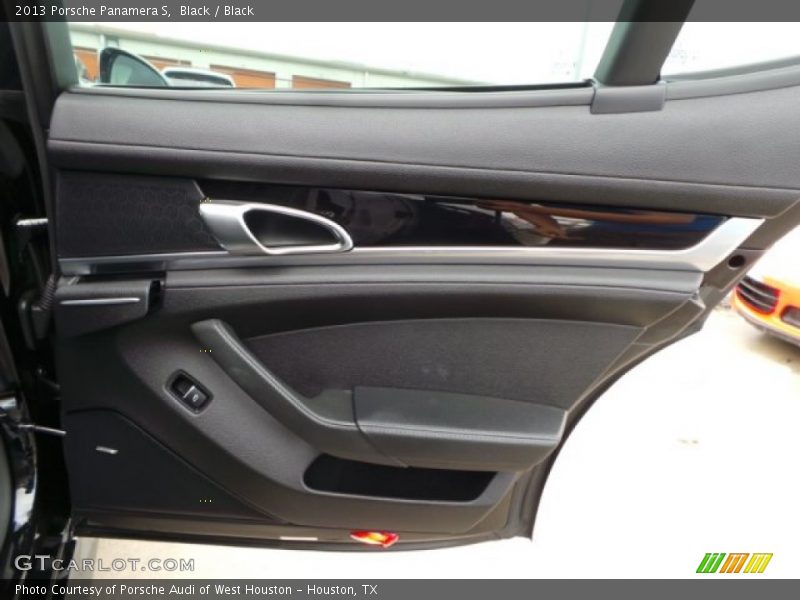 Black / Black 2013 Porsche Panamera S