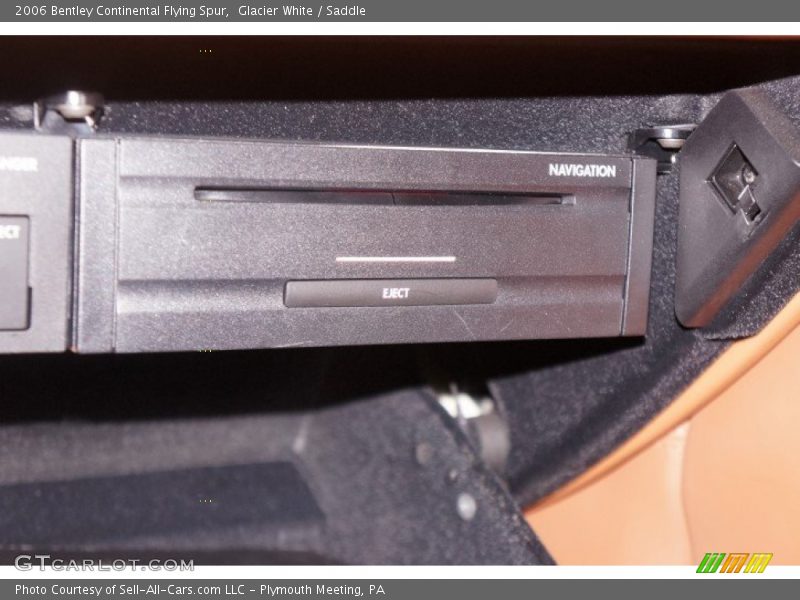 Glacier White / Saddle 2006 Bentley Continental Flying Spur