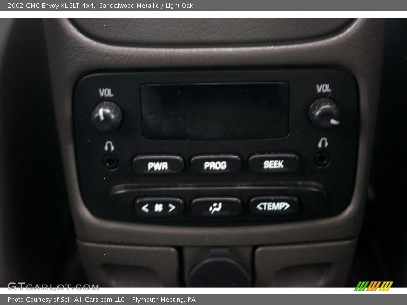Sandalwood Metallic / Light Oak 2002 GMC Envoy XL SLT 4x4