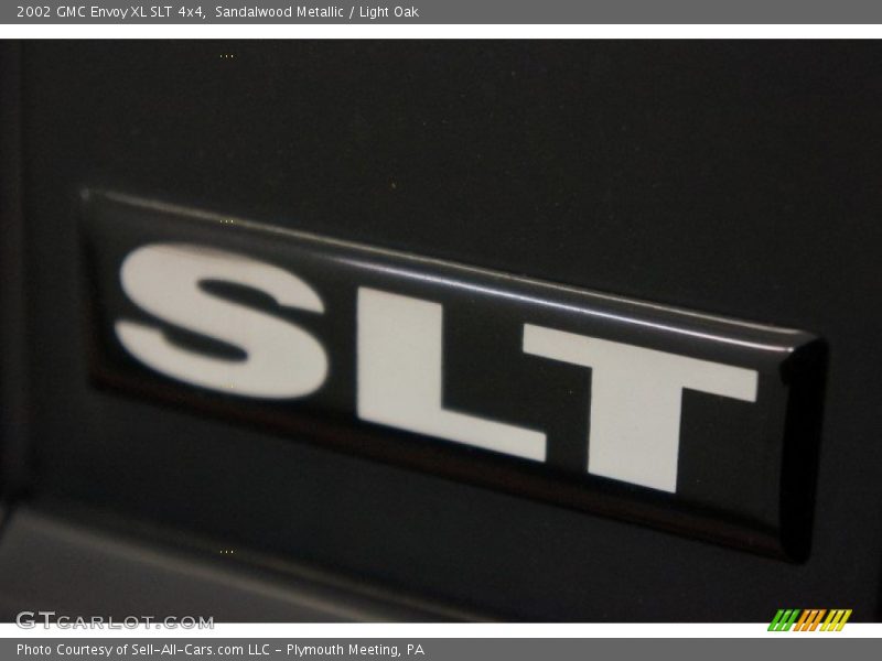 Sandalwood Metallic / Light Oak 2002 GMC Envoy XL SLT 4x4