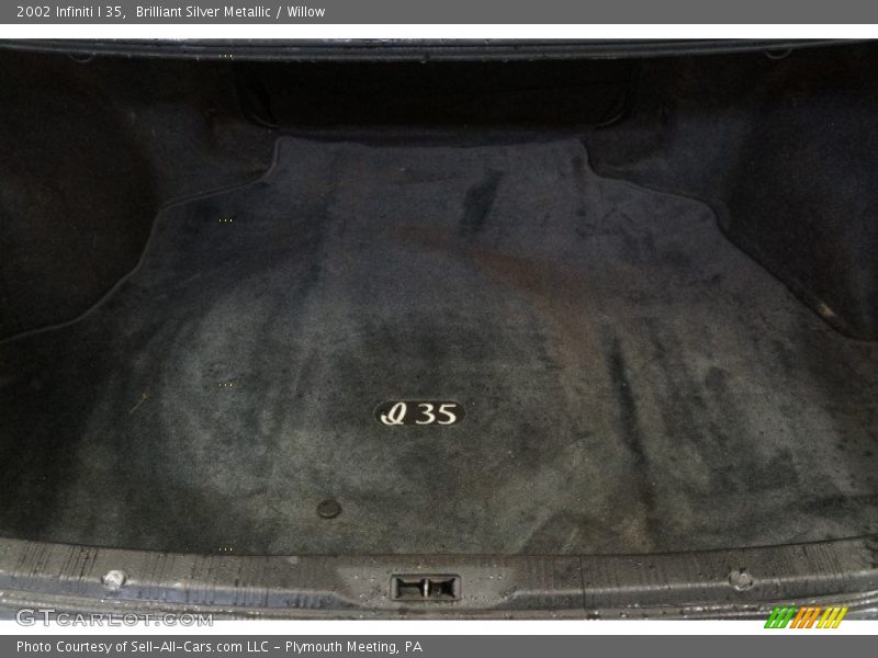 Brilliant Silver Metallic / Willow 2002 Infiniti I 35