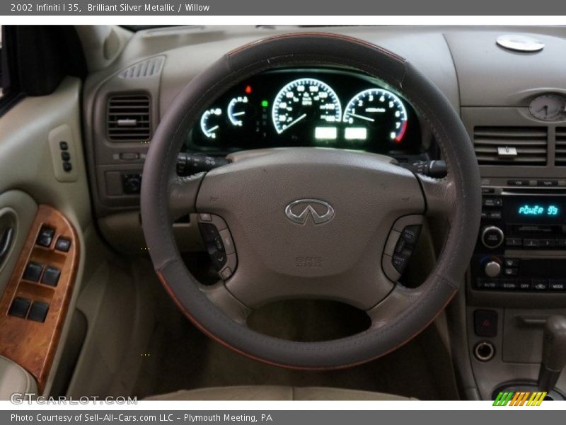 Brilliant Silver Metallic / Willow 2002 Infiniti I 35