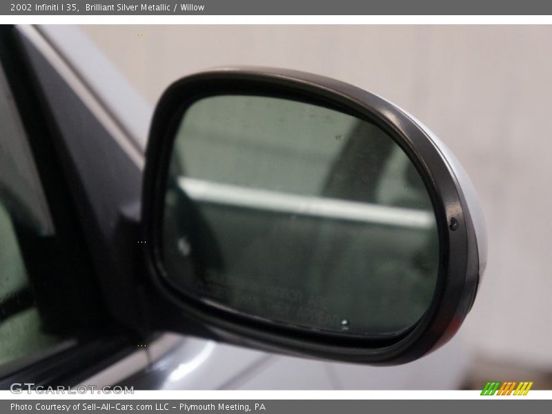 Brilliant Silver Metallic / Willow 2002 Infiniti I 35