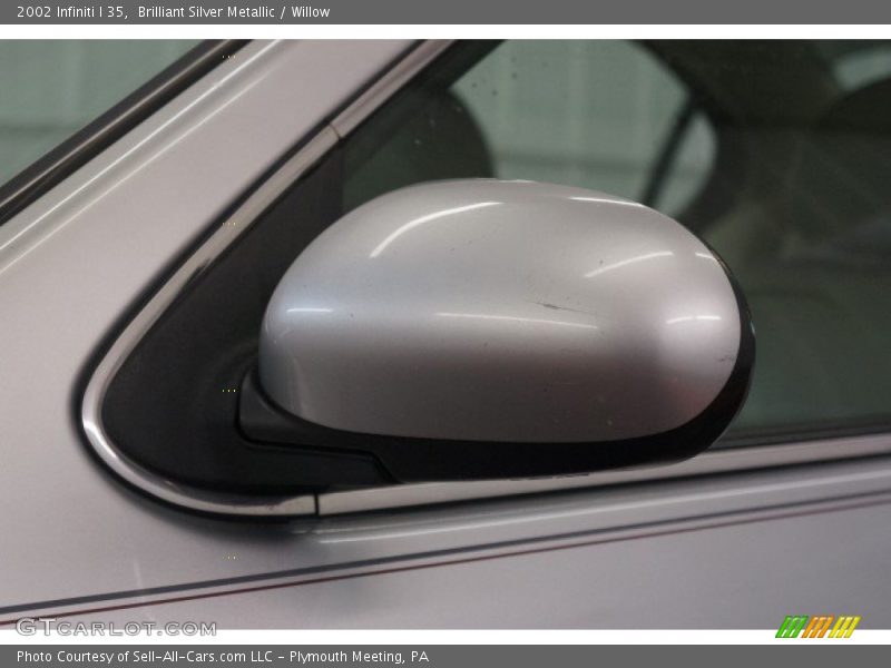 Brilliant Silver Metallic / Willow 2002 Infiniti I 35
