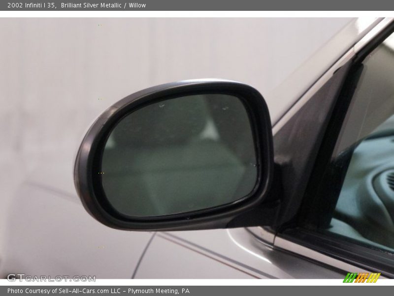 Brilliant Silver Metallic / Willow 2002 Infiniti I 35