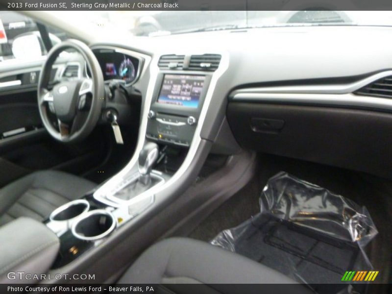 Sterling Gray Metallic / Charcoal Black 2013 Ford Fusion SE