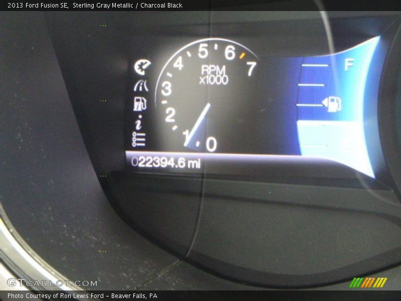 Sterling Gray Metallic / Charcoal Black 2013 Ford Fusion SE