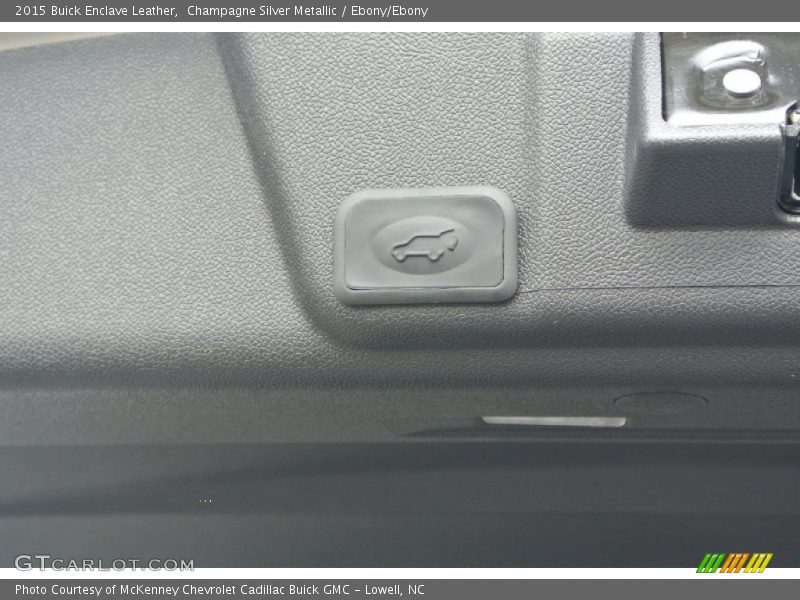 Champagne Silver Metallic / Ebony/Ebony 2015 Buick Enclave Leather