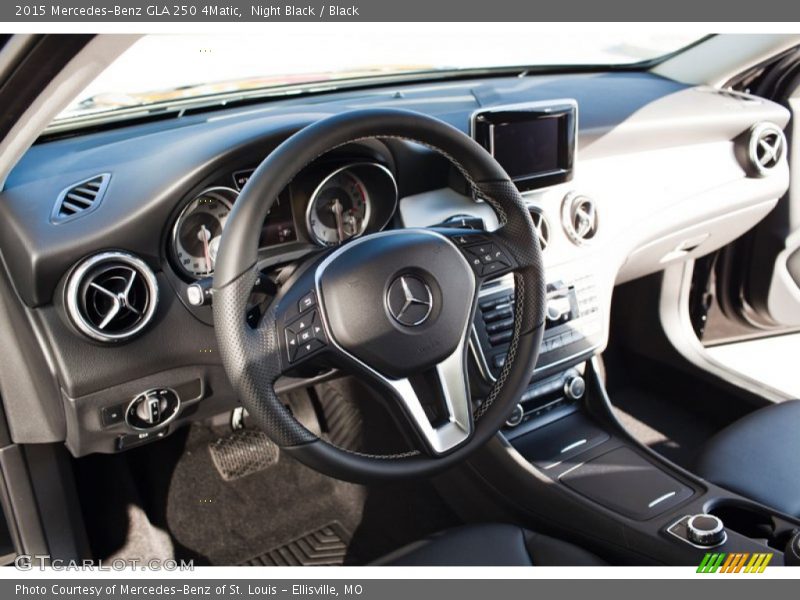 Night Black / Black 2015 Mercedes-Benz GLA 250 4Matic