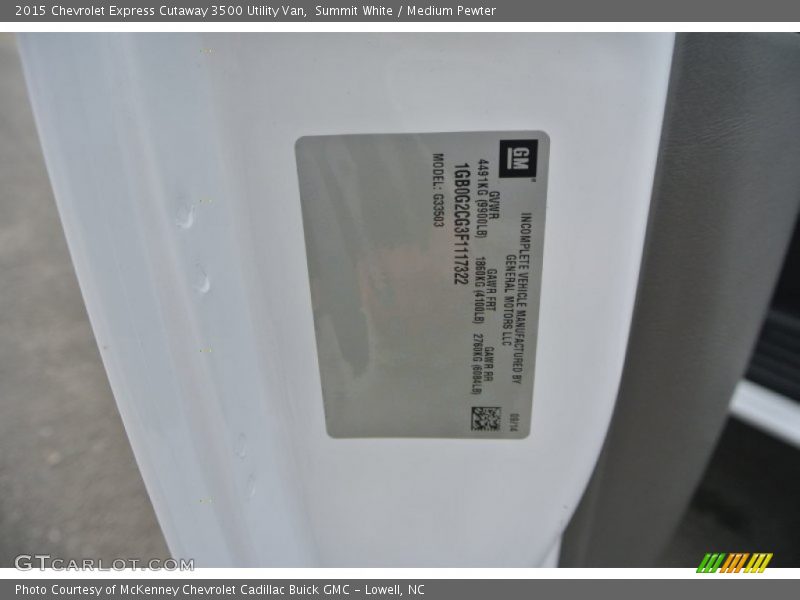 Summit White / Medium Pewter 2015 Chevrolet Express Cutaway 3500 Utility Van