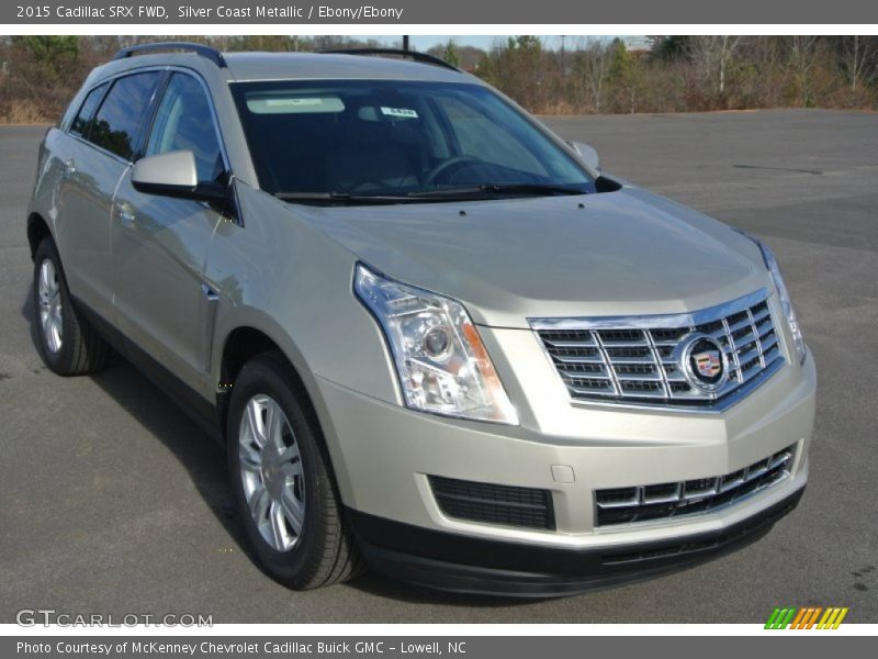 Front 3/4 View of 2015 SRX FWD