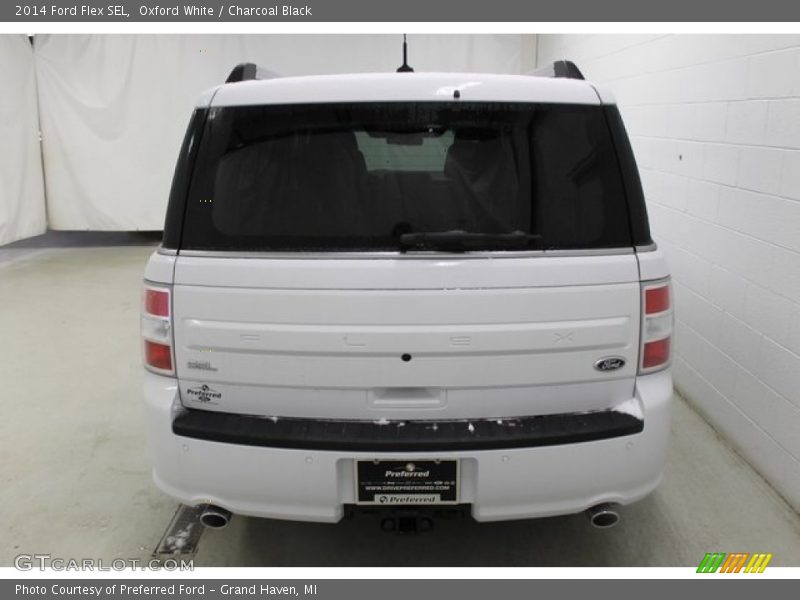 Oxford White / Charcoal Black 2014 Ford Flex SEL