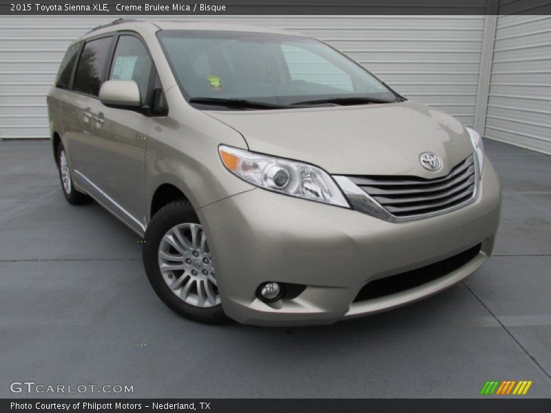 Front 3/4 View of 2015 Sienna XLE