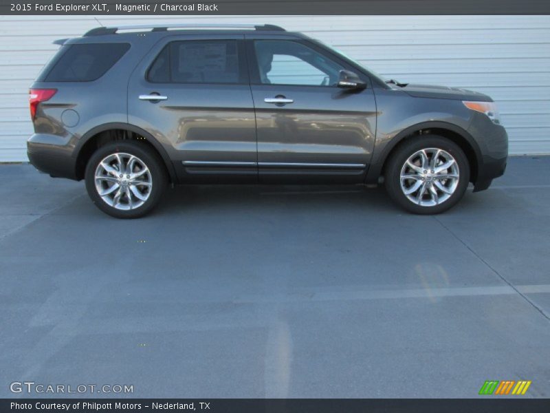 Magnetic / Charcoal Black 2015 Ford Explorer XLT