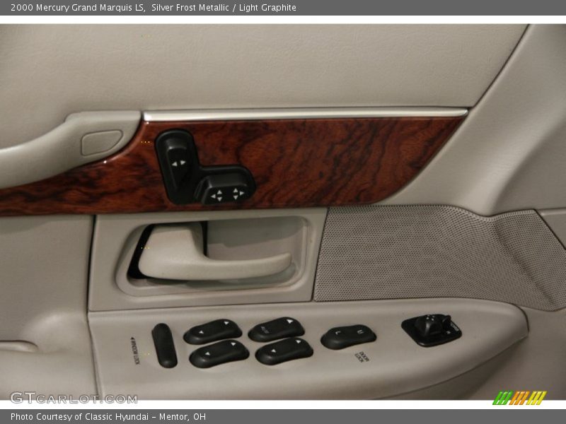 Silver Frost Metallic / Light Graphite 2000 Mercury Grand Marquis LS