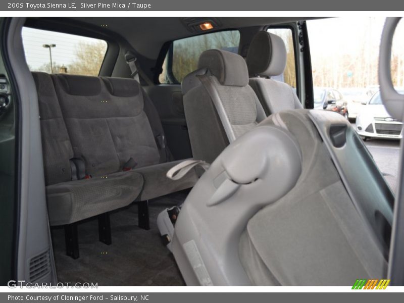 Silver Pine Mica / Taupe 2009 Toyota Sienna LE