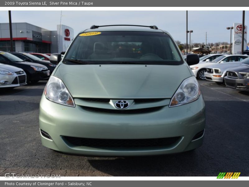 Silver Pine Mica / Taupe 2009 Toyota Sienna LE