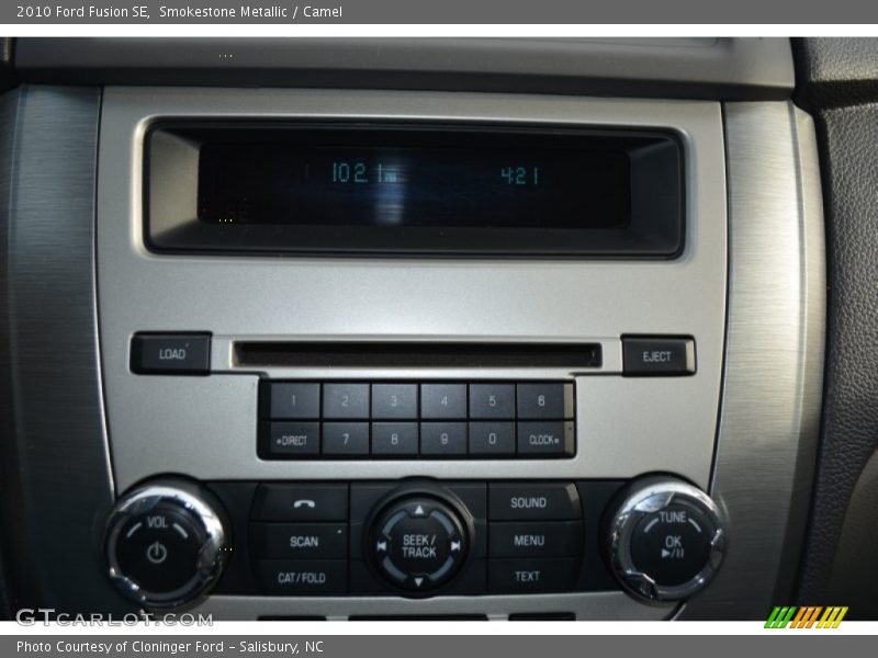 Smokestone Metallic / Camel 2010 Ford Fusion SE