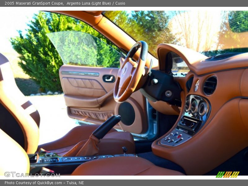Argento Luna (Light Blue) / Cuoio 2005 Maserati GranSport Coupe