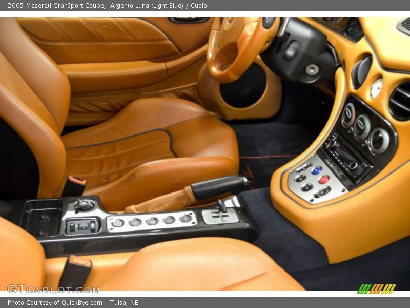 Argento Luna (Light Blue) / Cuoio 2005 Maserati GranSport Coupe