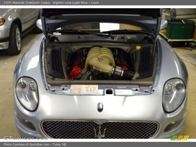 2005 GranSport Coupe Engine - 4.2 Liter DOHC 32-Valve V8