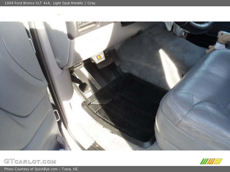 Light Opal Metallic / Gray 1994 Ford Bronco XLT 4x4