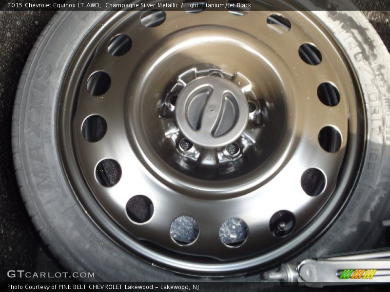 Champagne Silver Metallic / Light Titanium/Jet Black 2015 Chevrolet Equinox LT AWD