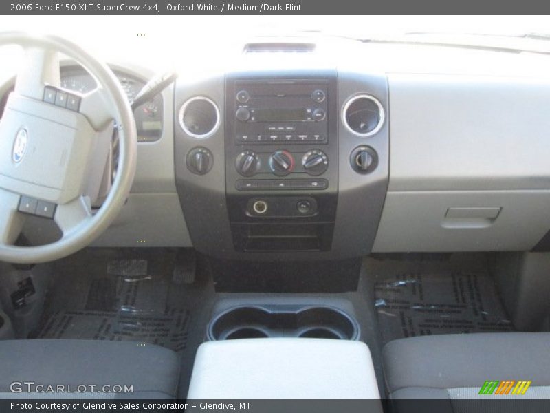 Oxford White / Medium/Dark Flint 2006 Ford F150 XLT SuperCrew 4x4