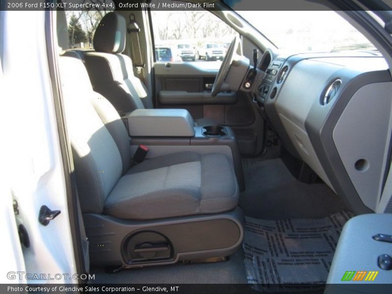 Oxford White / Medium/Dark Flint 2006 Ford F150 XLT SuperCrew 4x4