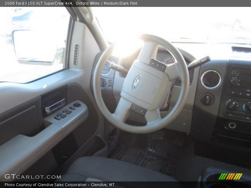 Oxford White / Medium/Dark Flint 2006 Ford F150 XLT SuperCrew 4x4