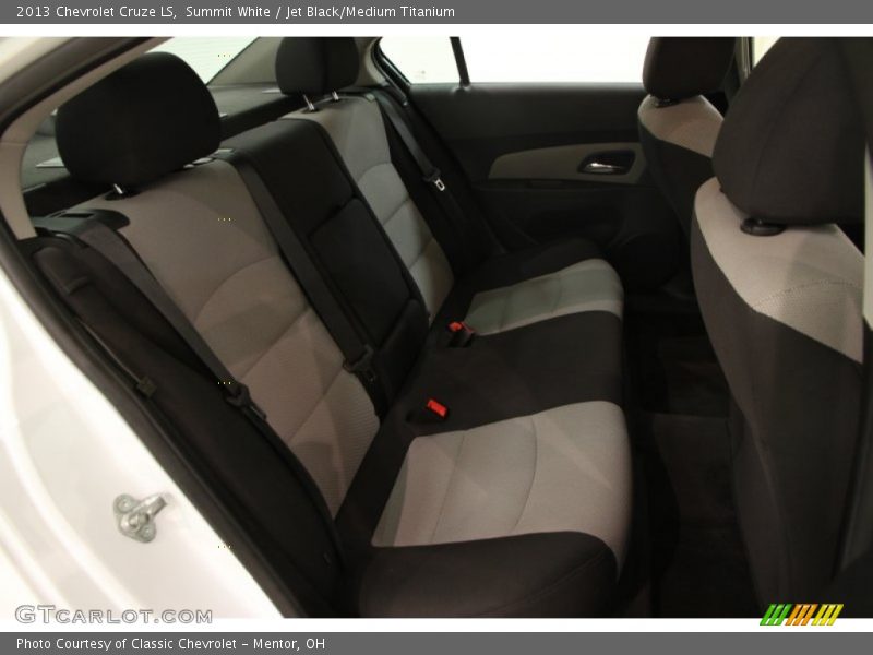 Summit White / Jet Black/Medium Titanium 2013 Chevrolet Cruze LS