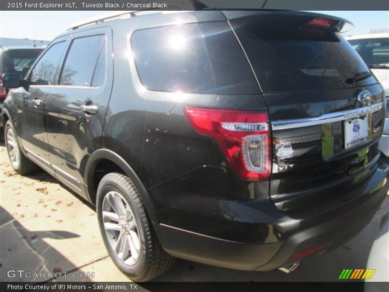Tuxedo Black / Charcoal Black 2015 Ford Explorer XLT