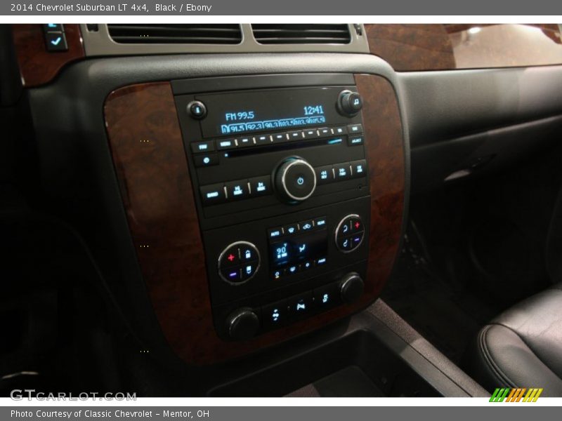 Black / Ebony 2014 Chevrolet Suburban LT 4x4