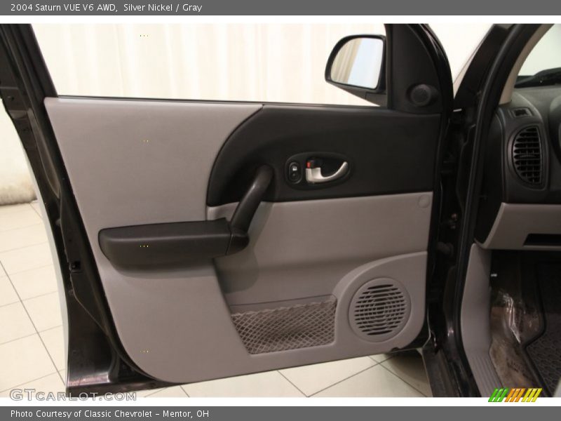 Silver Nickel / Gray 2004 Saturn VUE V6 AWD