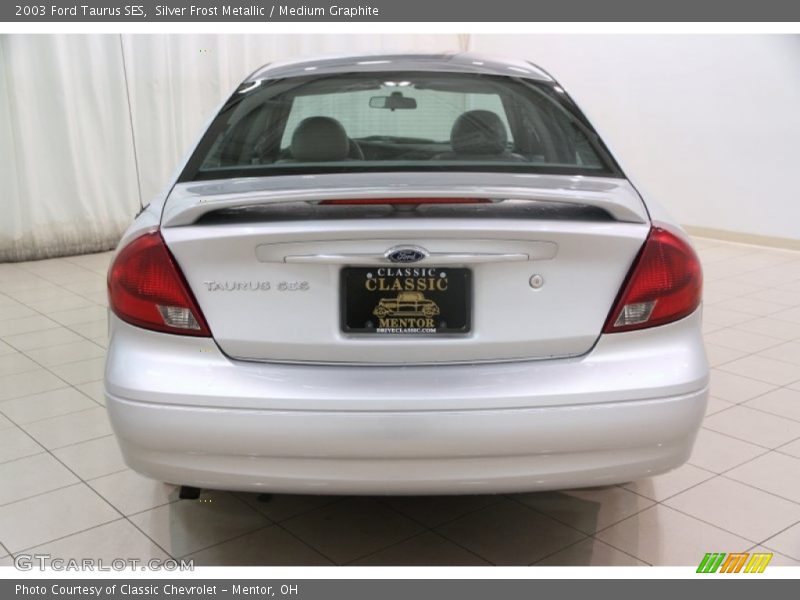 Silver Frost Metallic / Medium Graphite 2003 Ford Taurus SES