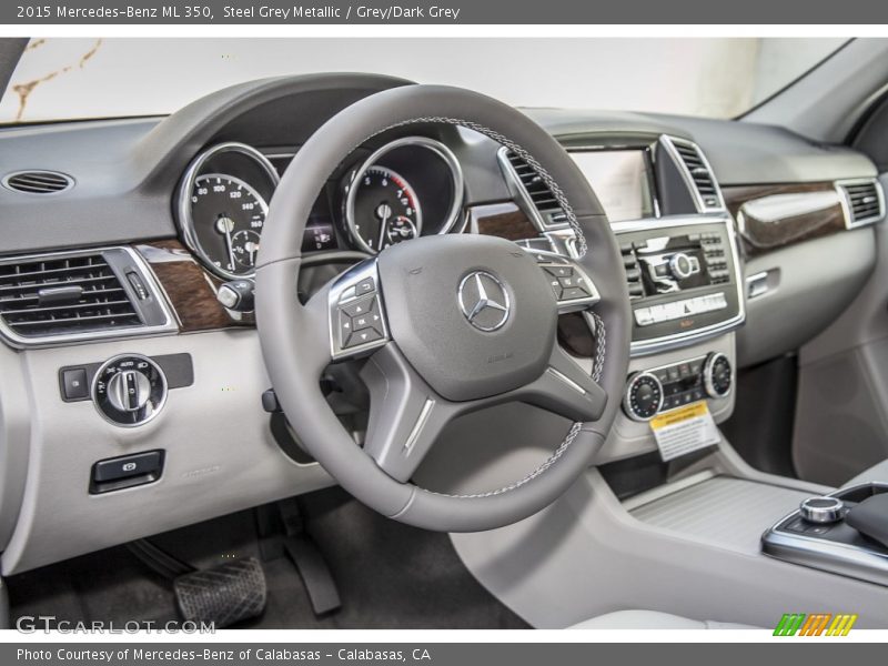 Dashboard of 2015 ML 350