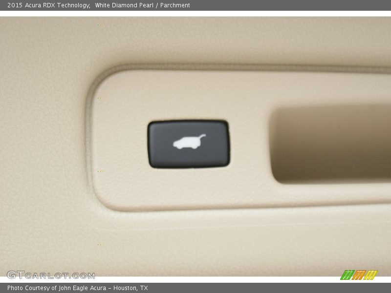 White Diamond Pearl / Parchment 2015 Acura RDX Technology