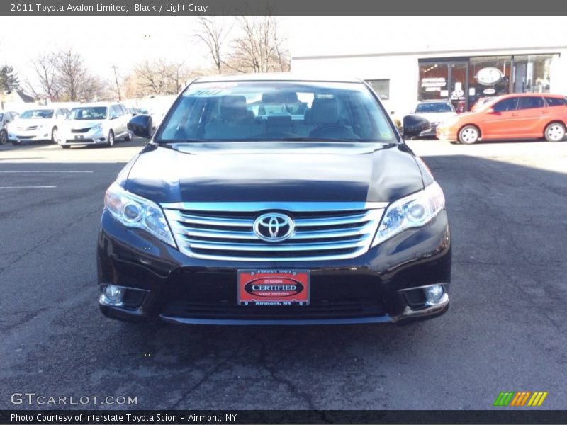 Black / Light Gray 2011 Toyota Avalon Limited