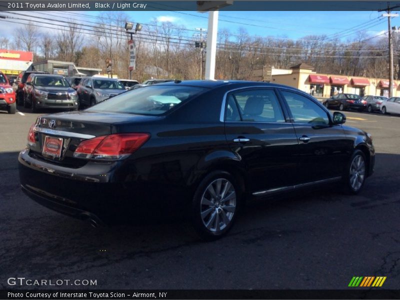 Black / Light Gray 2011 Toyota Avalon Limited