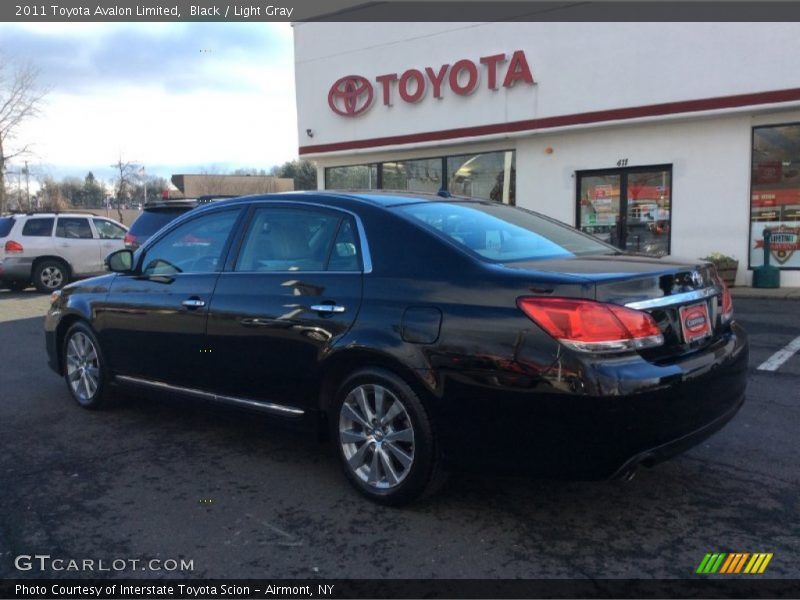 Black / Light Gray 2011 Toyota Avalon Limited