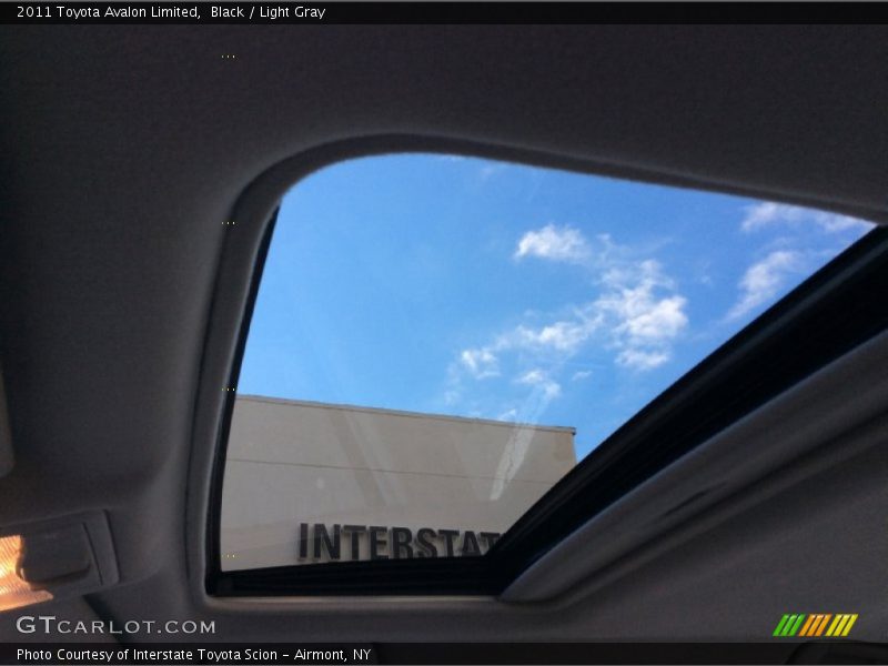 Black / Light Gray 2011 Toyota Avalon Limited