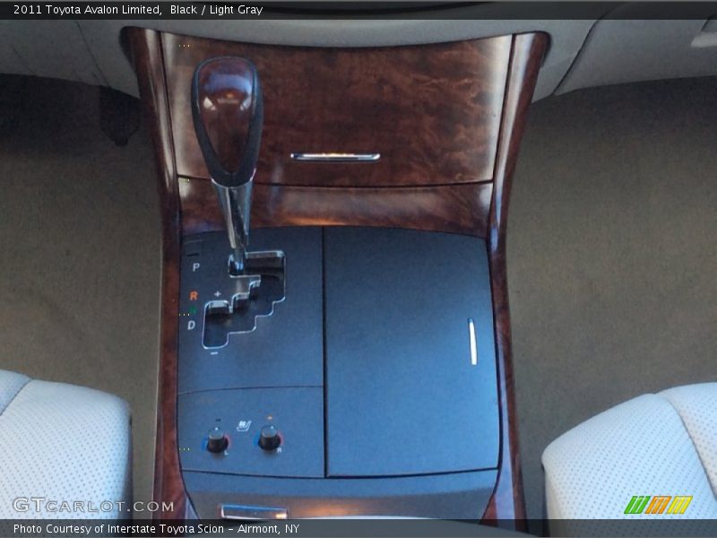 Black / Light Gray 2011 Toyota Avalon Limited