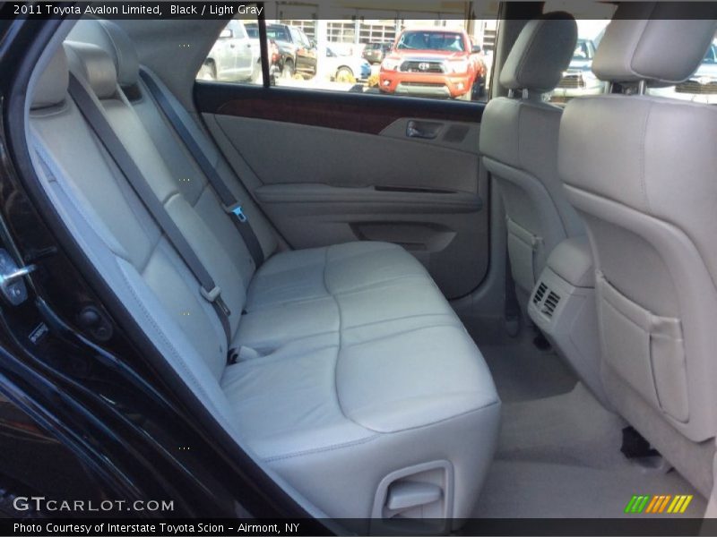 Black / Light Gray 2011 Toyota Avalon Limited
