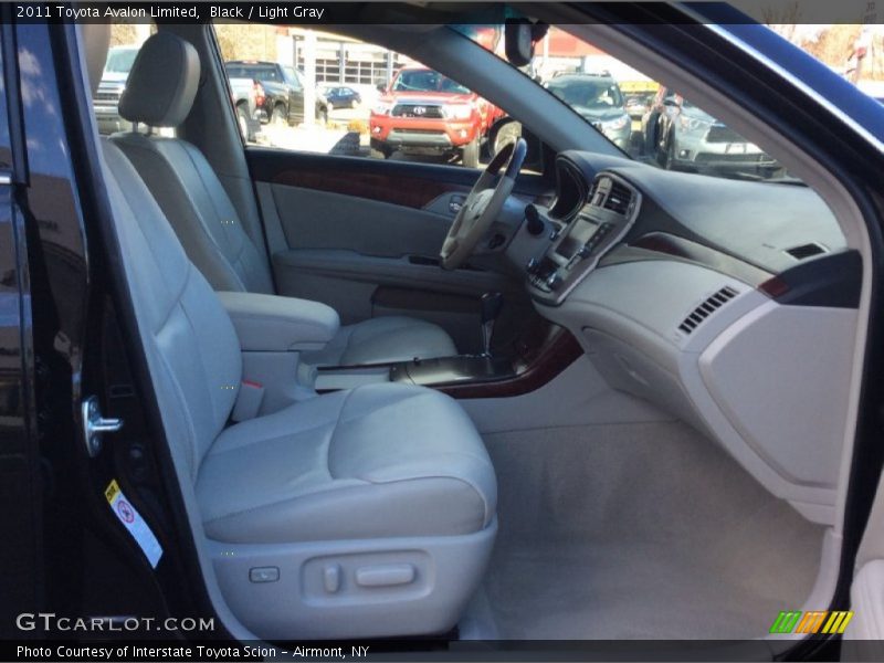 Black / Light Gray 2011 Toyota Avalon Limited