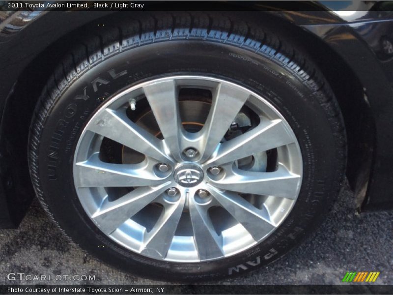 Black / Light Gray 2011 Toyota Avalon Limited