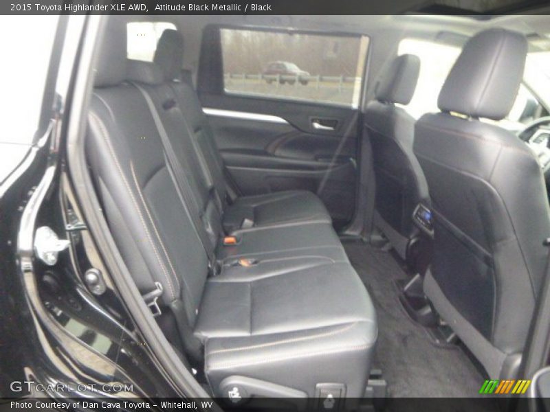 Attitude Black Metallic / Black 2015 Toyota Highlander XLE AWD